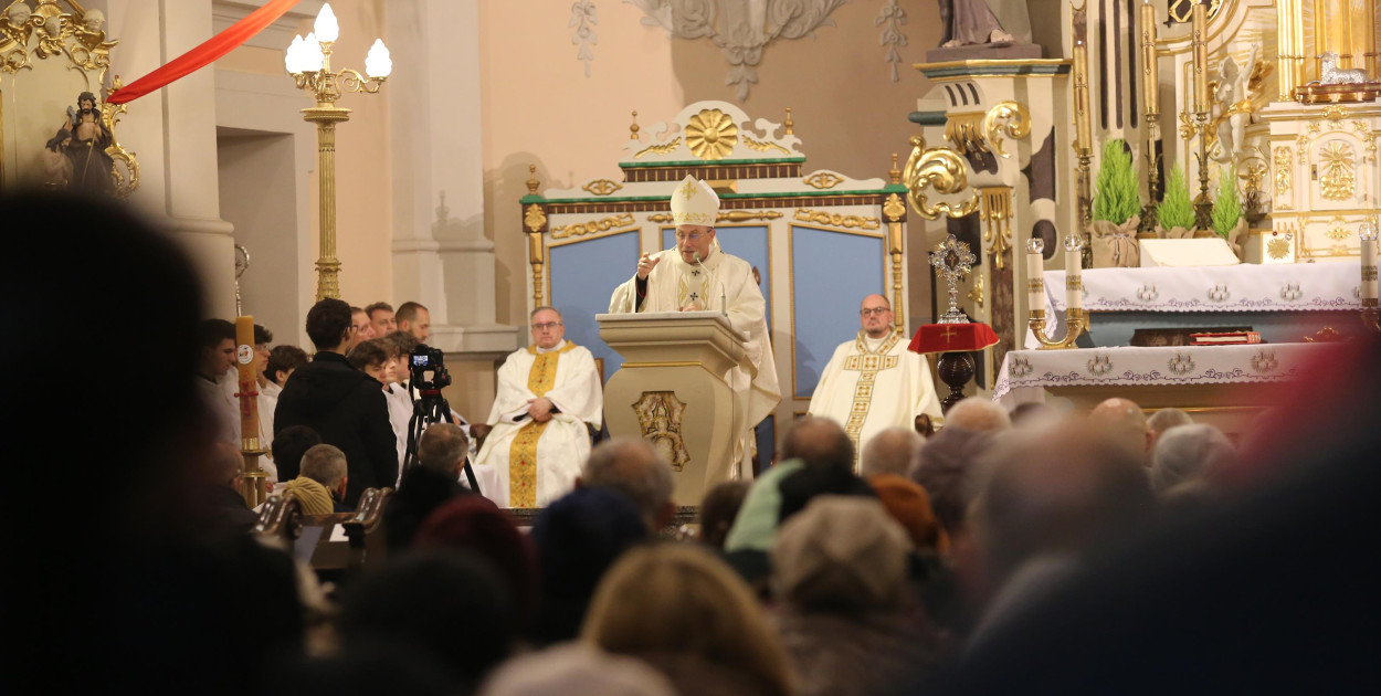 Wyniesienie kościoła w Ujściu do rangi sanktuarium