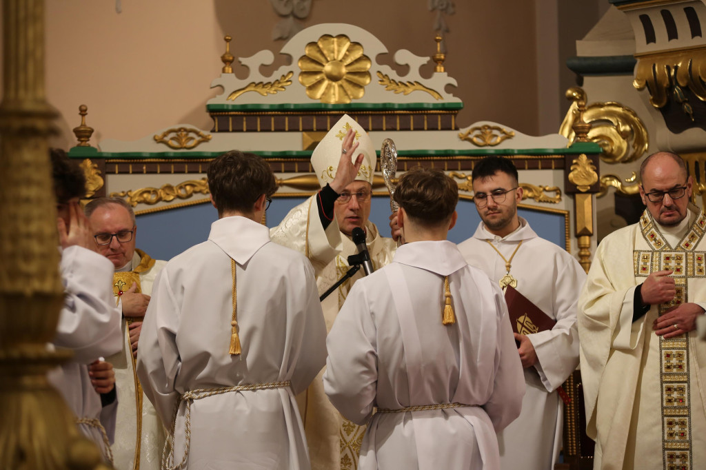 Wyniesienie kościoła w Ujściu do rangi sanktuarium