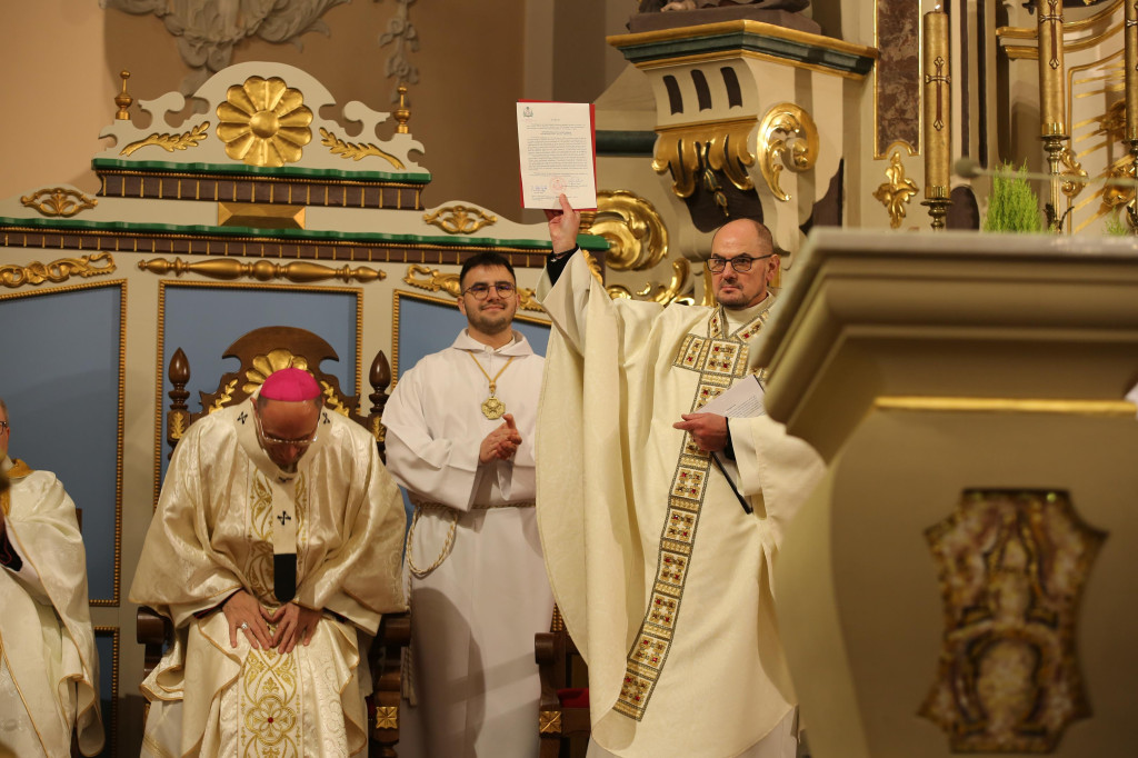 Wyniesienie kościoła w Ujściu do rangi sanktuarium