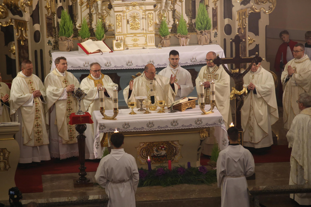 Wyniesienie kościoła w Ujściu do rangi sanktuarium