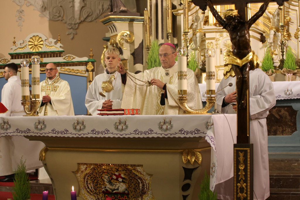 Wyniesienie kościoła w Ujściu do rangi sanktuarium