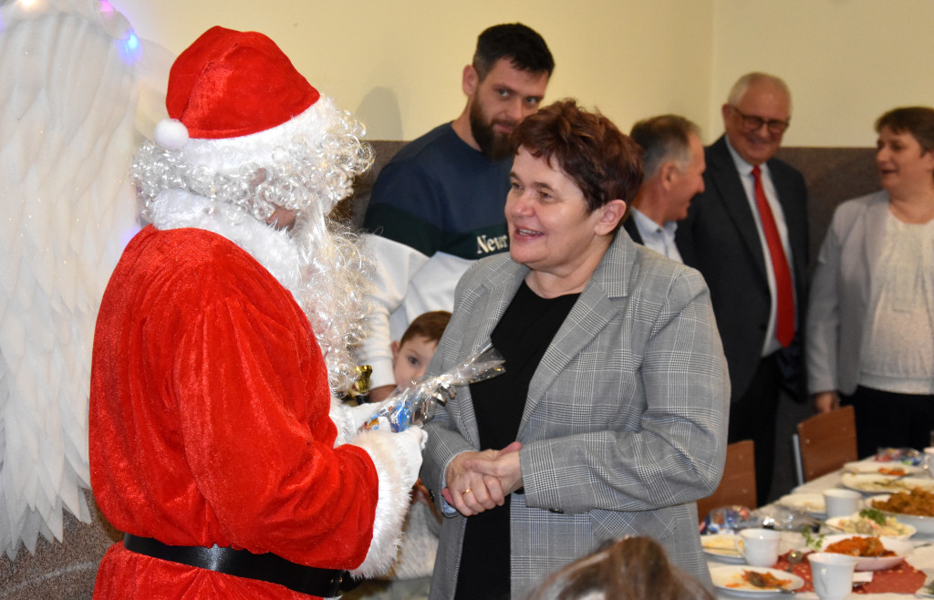 Wigilia sąsiedzka Stowarzyszenia Motyl w Podaninie