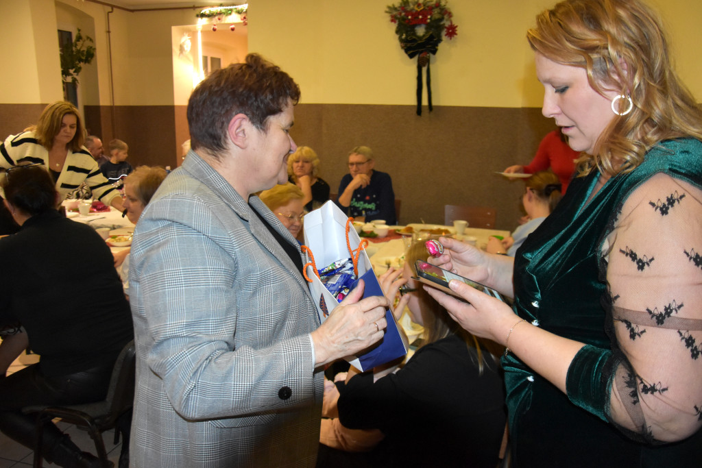 Wigilia sąsiedzka Stowarzyszenia Motyl w Podaninie