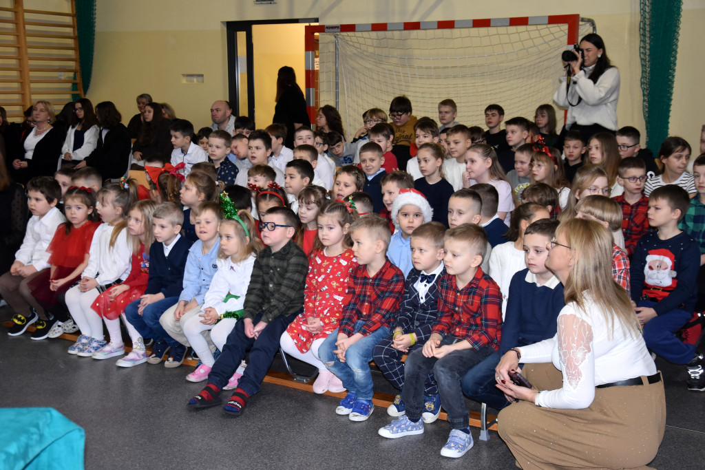 Jasełka w SP w Strzelcach