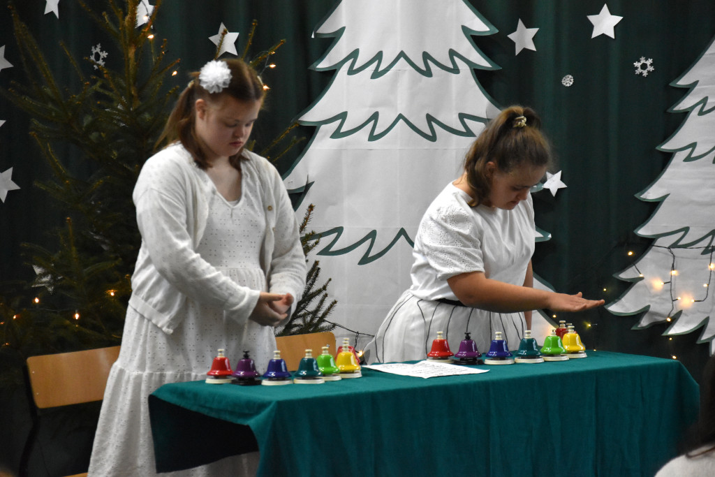 Jasełka w SP w Strzelcach