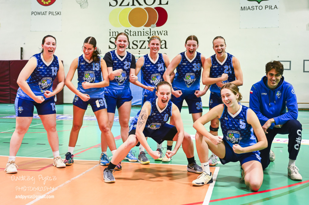 Jet Service Basket Piła vs Basket Team Suchy Las