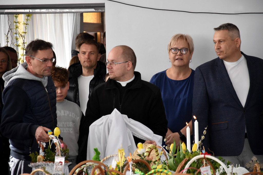 Święconka w podchodzieskich Ratajach