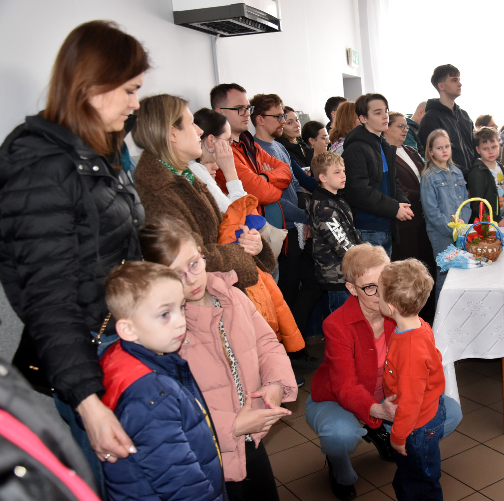 Święconka w podchodzieskich Ratajach