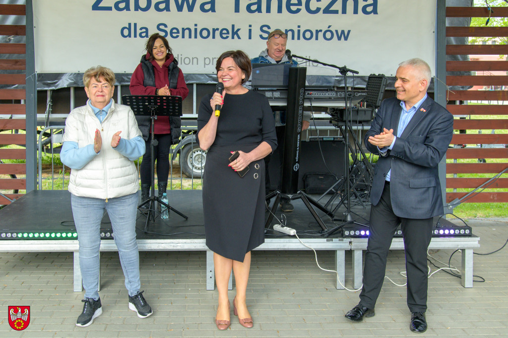 Pierwsza taneczna środa przy Okrzei