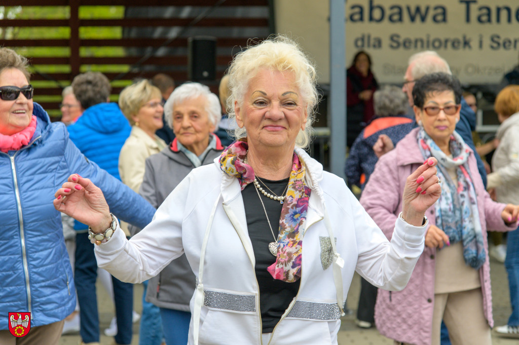 Pierwsza taneczna środa przy Okrzei