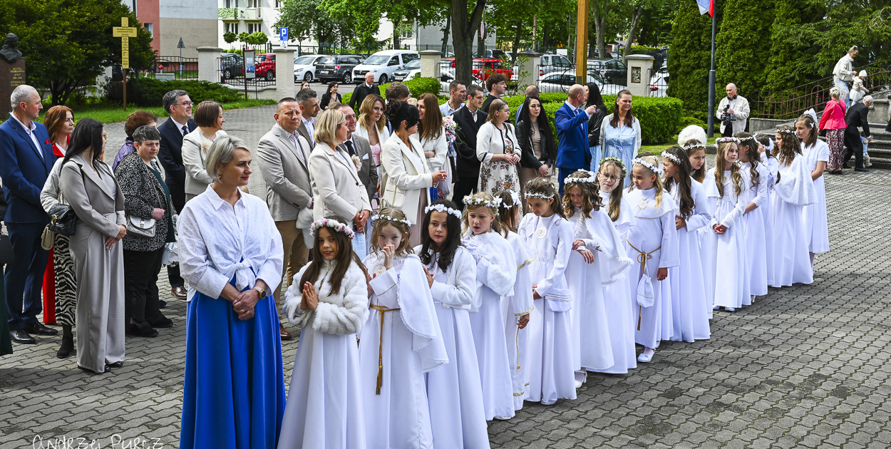 Pierwsza Komunia w kościele Świętej Rodziny w Pile