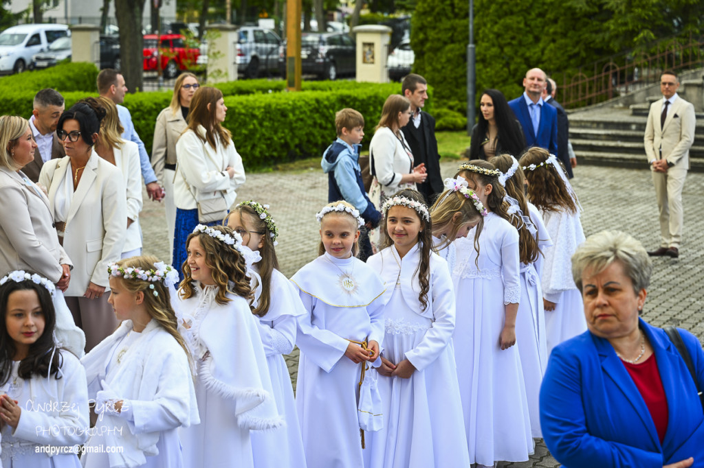 Pierwsza Komunia w kościele Świętej Rodziny w Pile