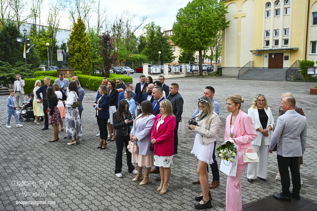 Pierwsza Komunia w kościele Świętej Rodziny w Pile