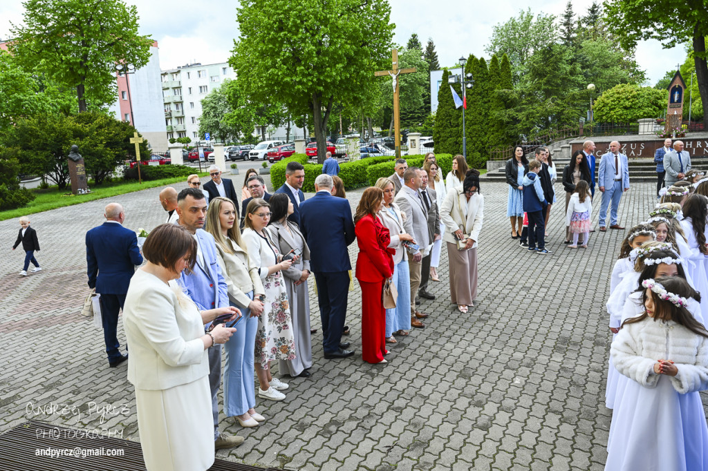 Pierwsza Komunia w kościele Świętej Rodziny w Pile