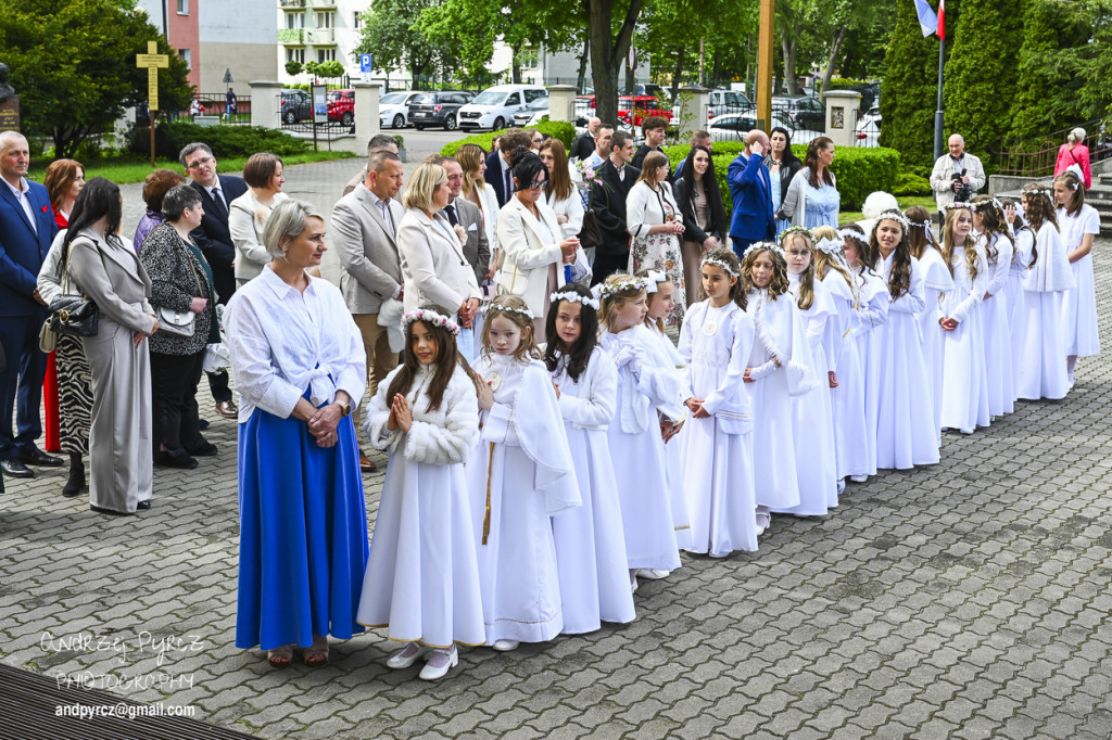 Pierwsza Komunia w kościele Świętej Rodziny w Pile