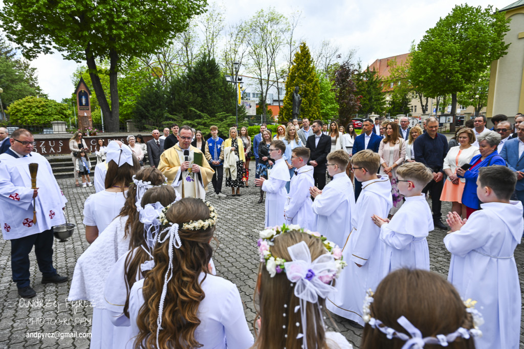 Pierwsza Komunia w kościele Świętej Rodziny w Pile