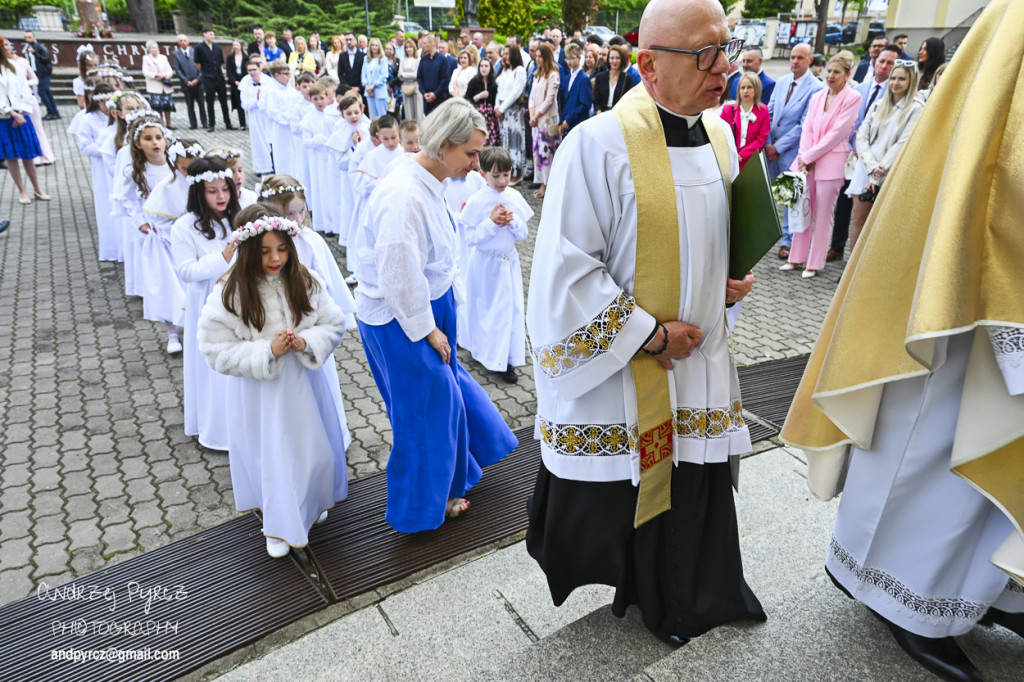 Pierwsza Komunia w kościele Świętej Rodziny w Pile