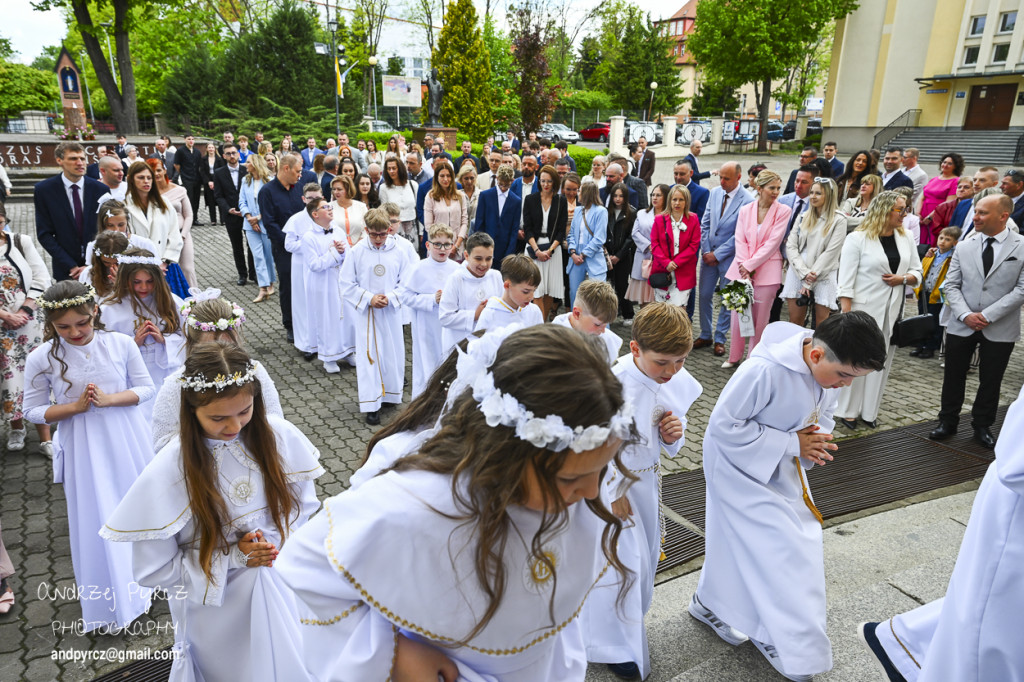 Pierwsza Komunia w kościele Świętej Rodziny w Pile