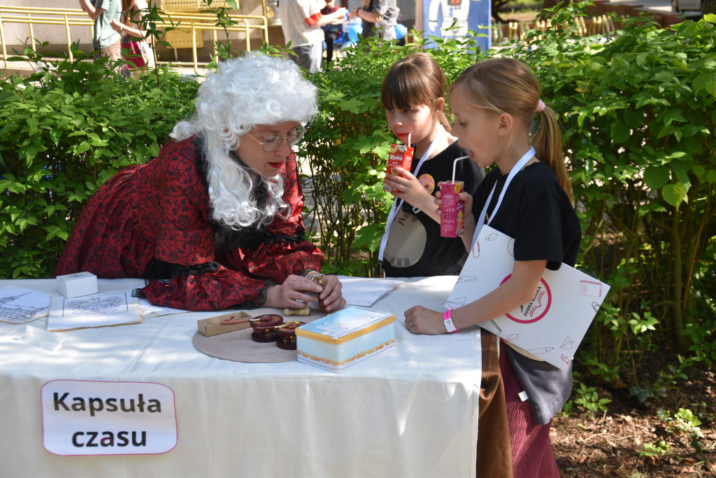 Piknik naukowy w Dobrej Szkole w Ratajach
