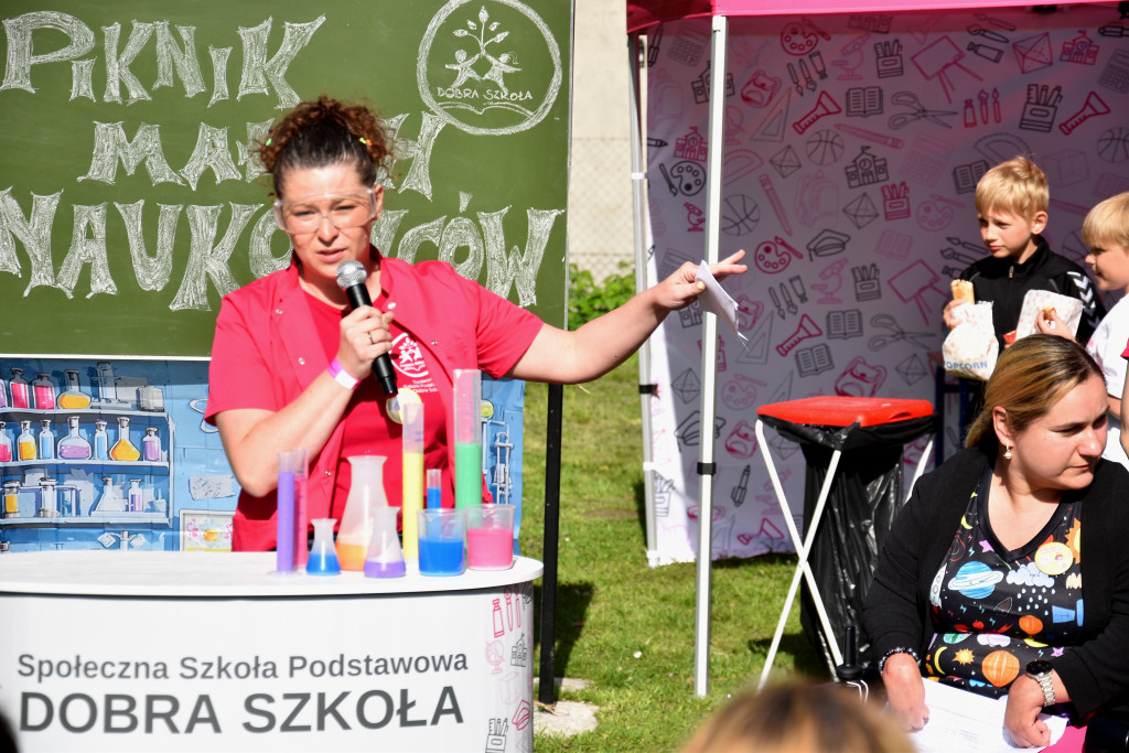 Piknik naukowy w Dobrej Szkole w Ratajach