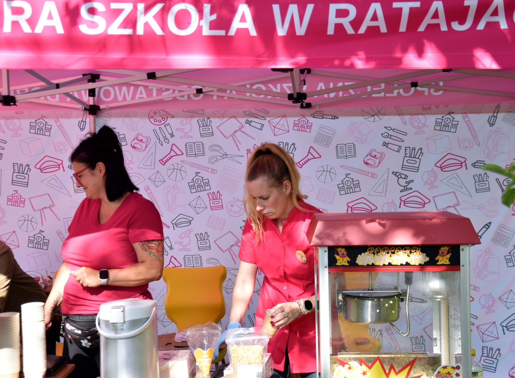 Piknik naukowy w Dobrej Szkole w Ratajach