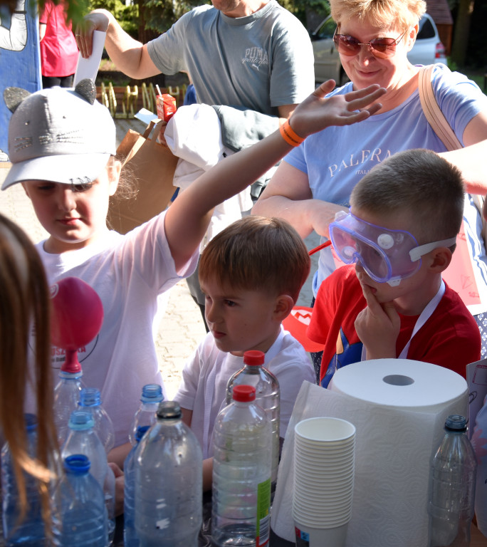 Piknik naukowy w Dobrej Szkole w Ratajach