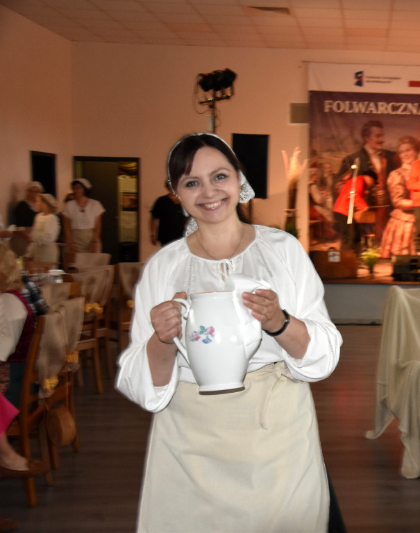 Folwarczna biesiada z dworskimi