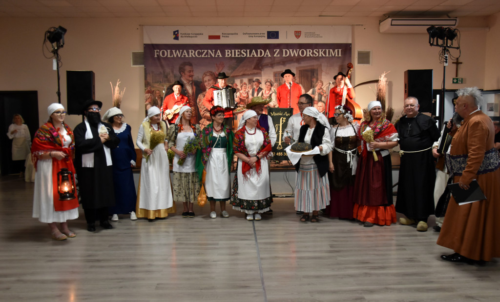Folwarczna biesiada z dworskimi