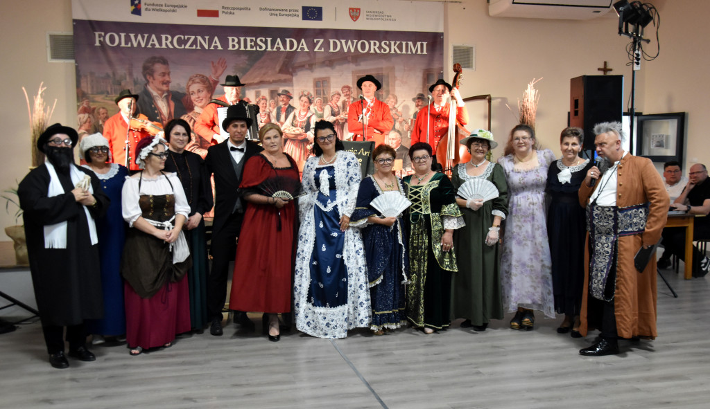 Folwarczna biesiada z dworskimi