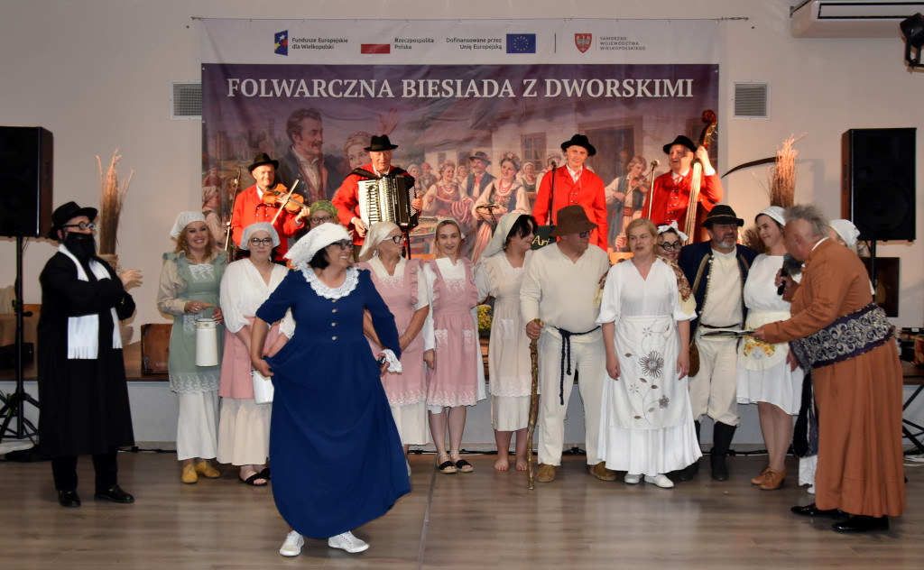 Folwarczna biesiada z dworskimi