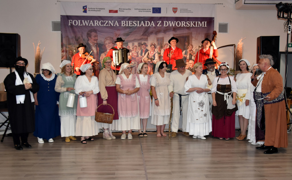 Folwarczna biesiada z dworskimi