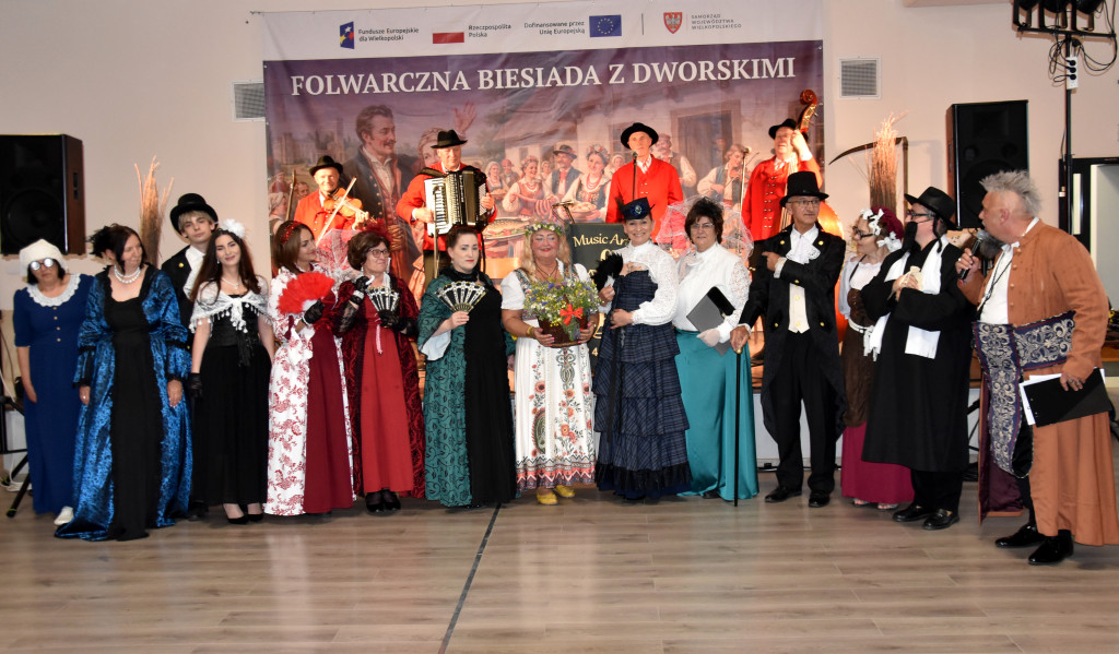 Folwarczna biesiada z dworskimi