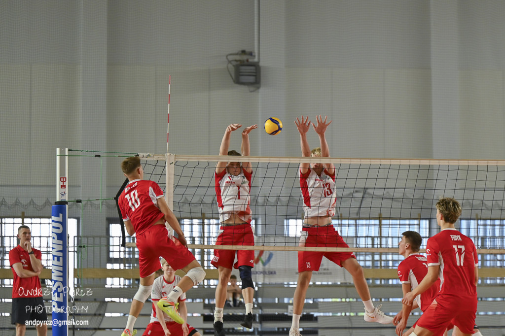 Piła: Kadra narodowa U-18 w siatkówce