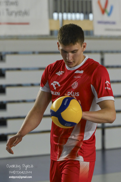 Piła: Kadra narodowa U-18 w siatkówce