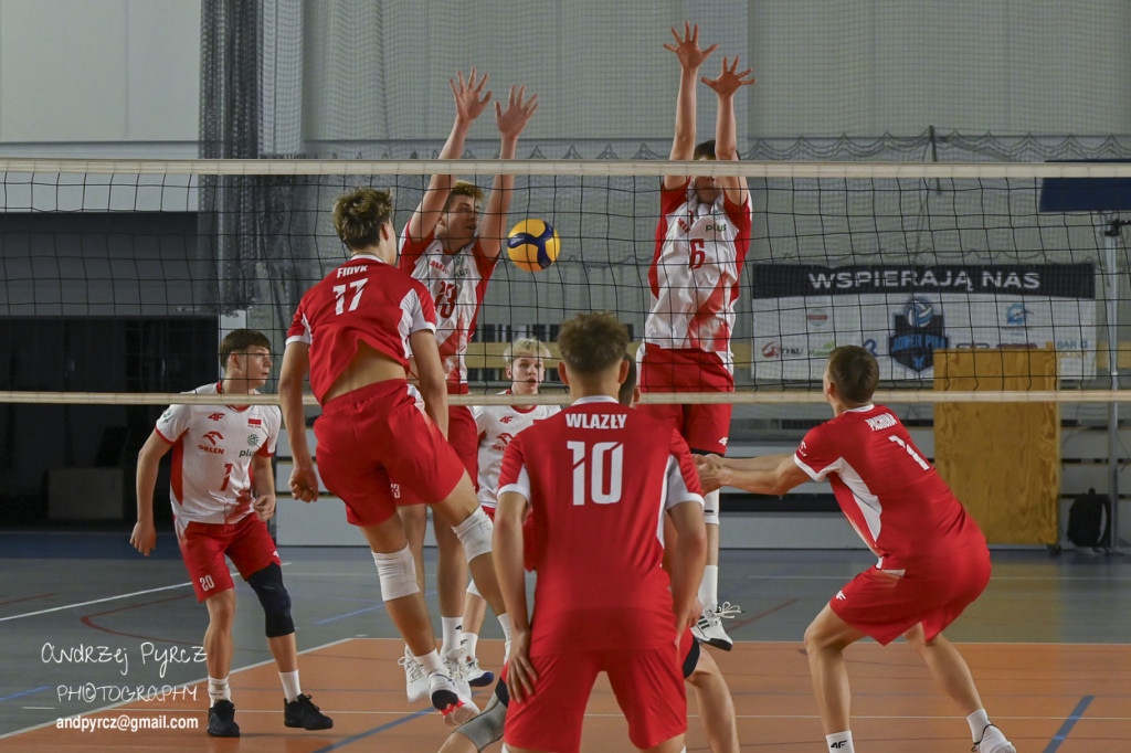 Piła: Kadra narodowa U-18 w siatkówce