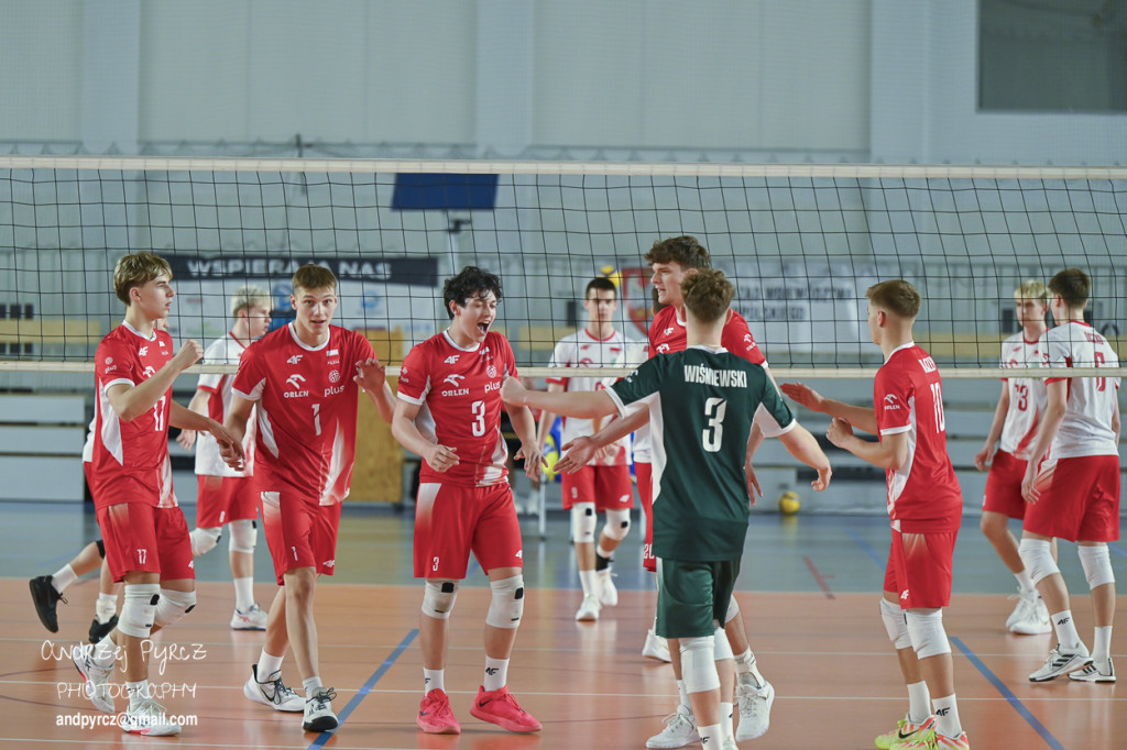Piła: Kadra narodowa U-18 w siatkówce