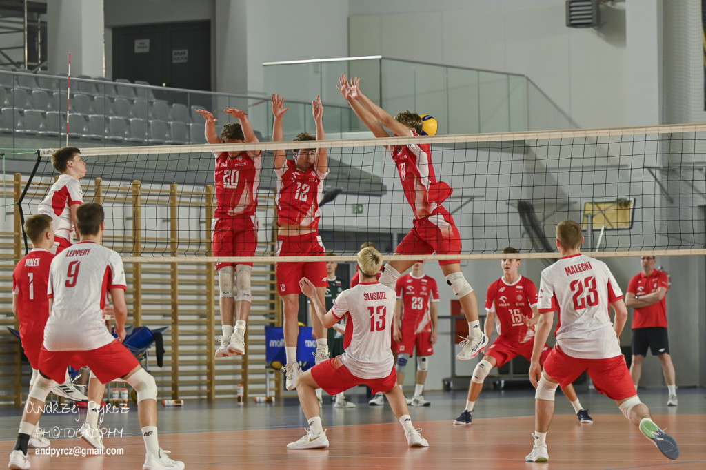 Piła: Kadra narodowa U-18 w siatkówce
