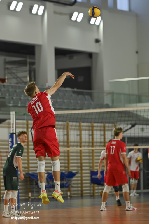 Piła: Kadra narodowa U-18 w siatkówce