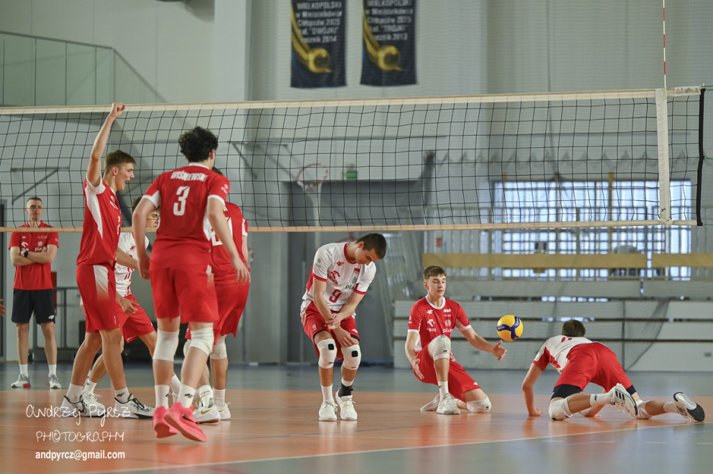 Piła: Kadra narodowa U-18 w siatkówce