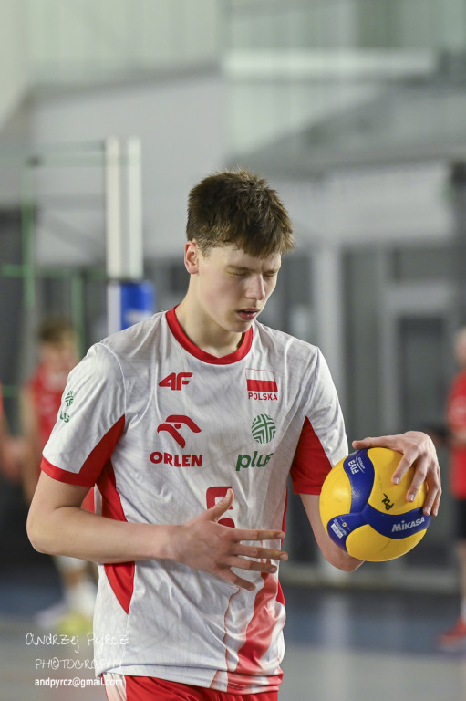 Piła: Kadra narodowa U-18 w siatkówce