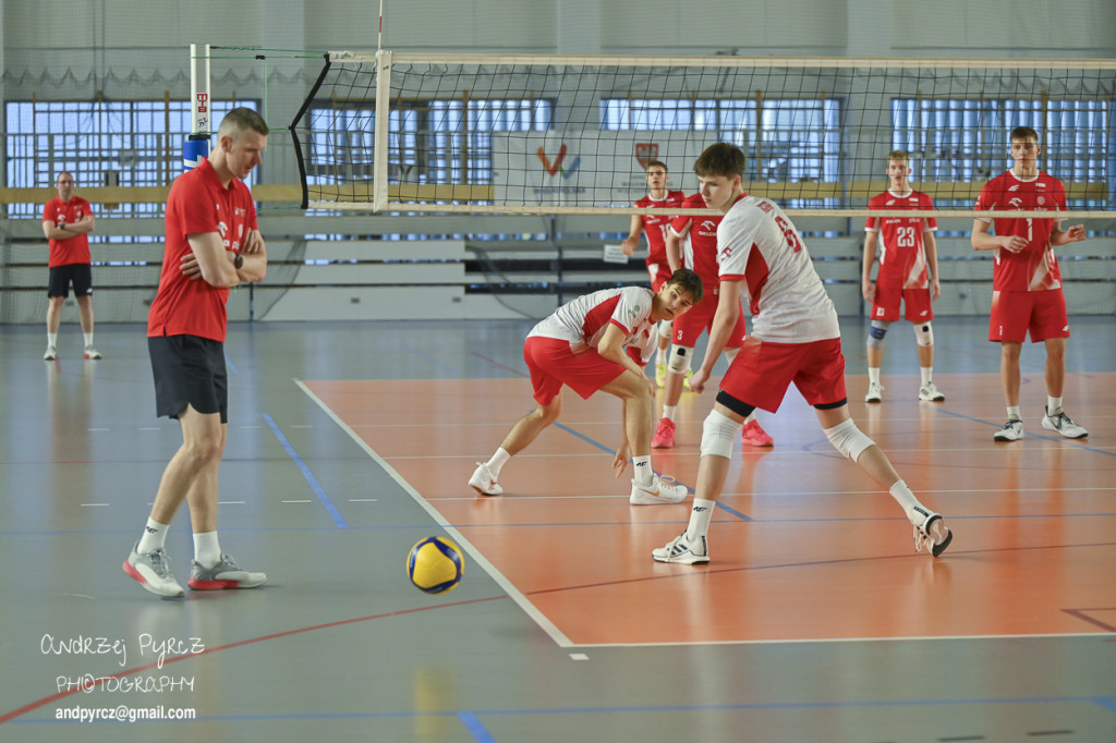 Piła: Kadra narodowa U-18 w siatkówce