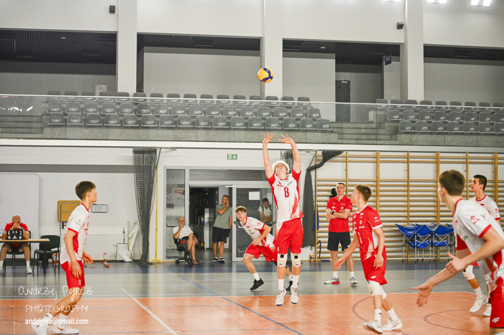 Piła: Kadra narodowa U-18 w siatkówce