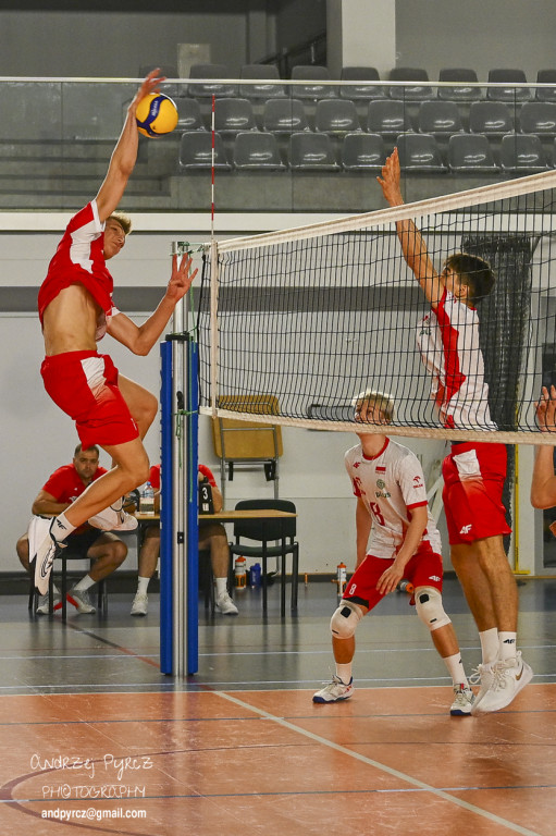 Piła: Kadra narodowa U-18 w siatkówce