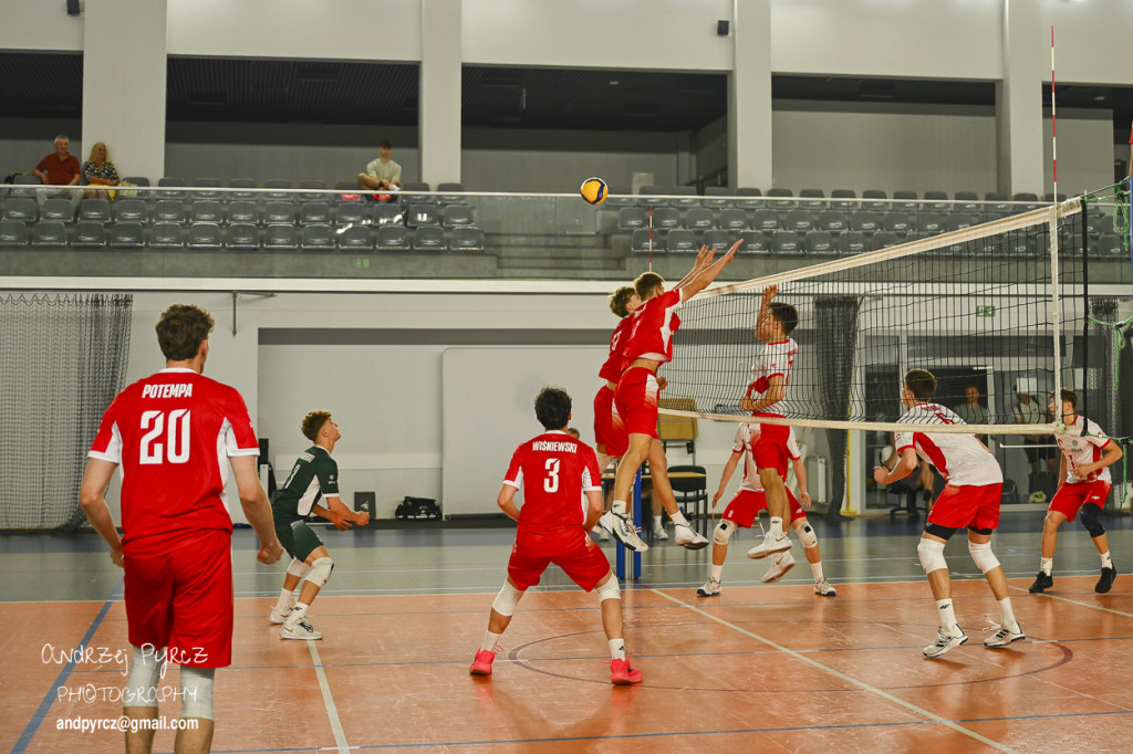 Piła: Kadra narodowa U-18 w siatkówce