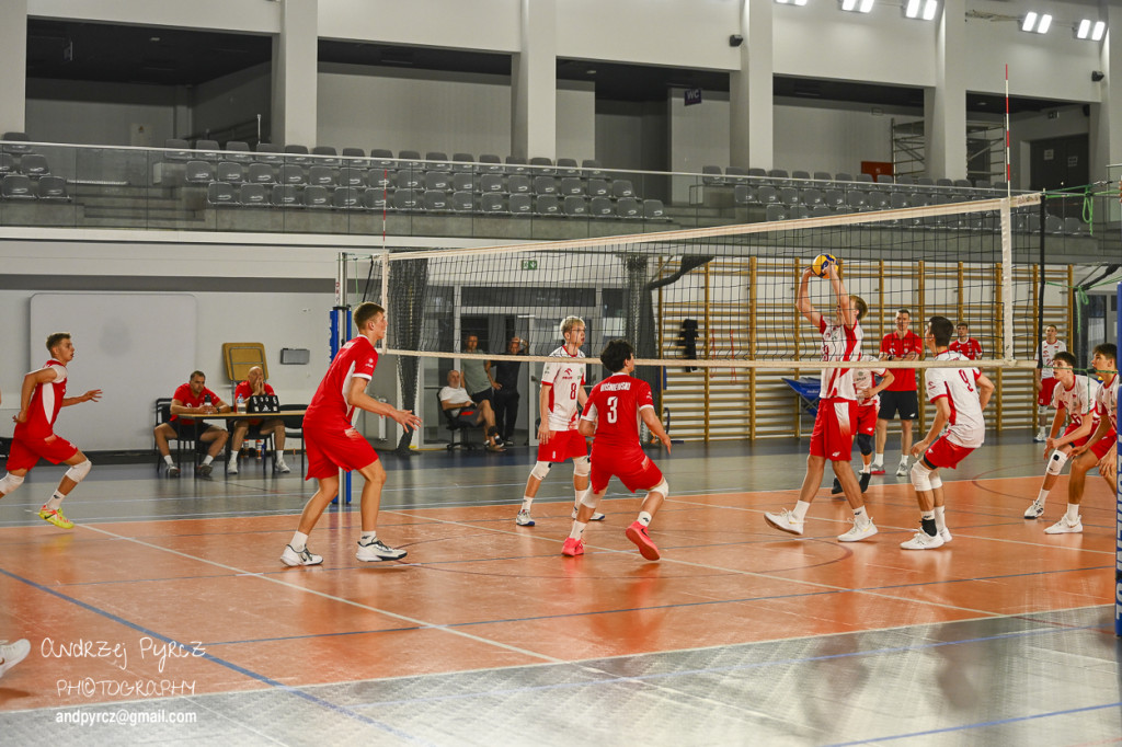 Piła: Kadra narodowa U-18 w siatkówce