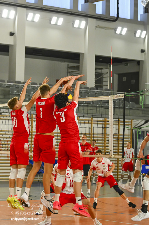 Piła: Kadra narodowa U-18 w siatkówce