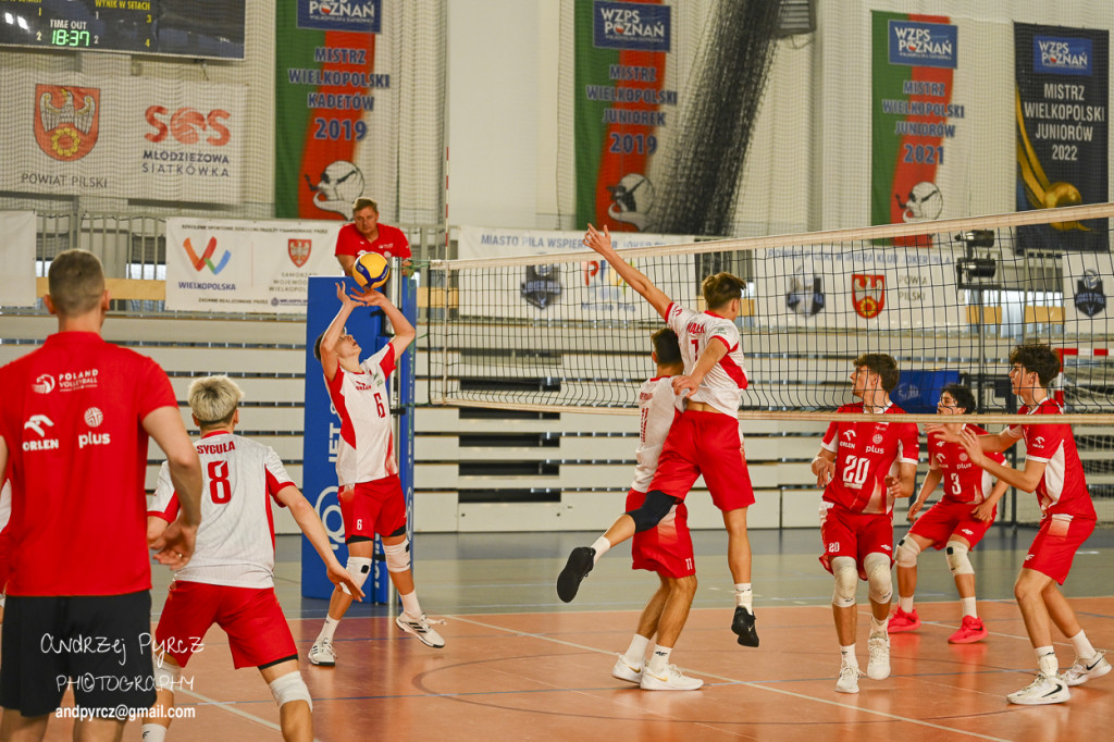 Piła: Kadra narodowa U-18 w siatkówce