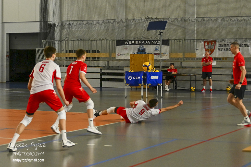 Piła: Kadra narodowa U-18 w siatkówce