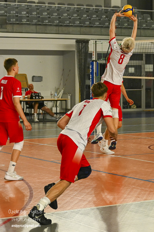 Piła: Kadra narodowa U-18 w siatkówce
