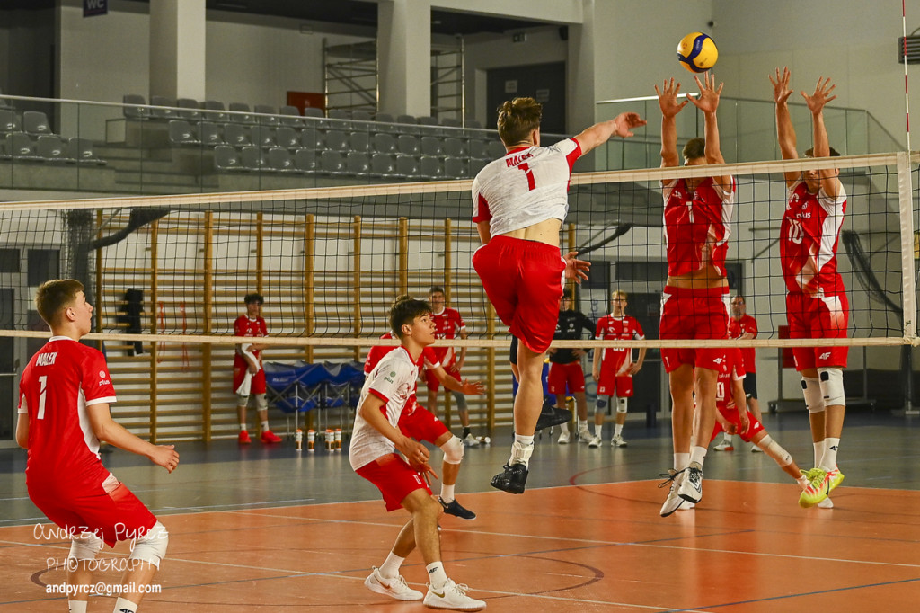 Piła: Kadra narodowa U-18 w siatkówce